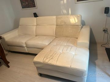 Divano in ecopelle con penisola - struttura solida