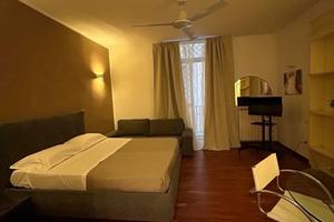 Deliziosa casetta piazza del Plebiscito,Via Toledo