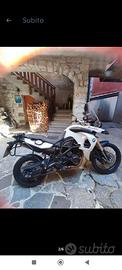 BMW 800 f
