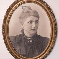 Cornice lavorata ovale– Ritratto anni ‘30