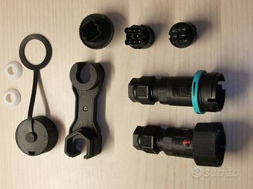 Connettori 8 poli spina + presa volante IP68 nuovi