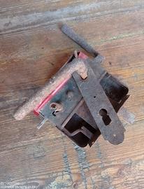 Tris vintage da collezione.