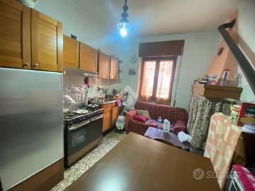 3 LOCALI A MONTEFIASCONE