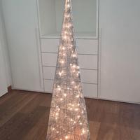 Albero di Natale con luci stile moderno in metallo