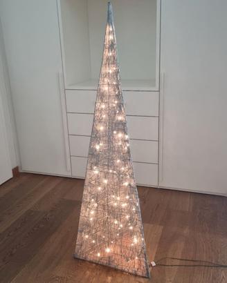 Albero di Natale con luci stile moderno in metallo