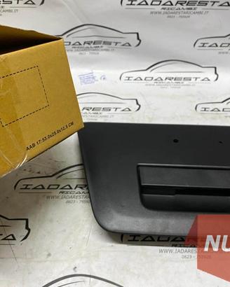 Maniglia Portellone Post Nissan Navara 90606-EA810