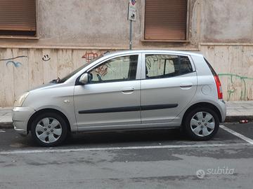 kia Picanto 1.0  spirit a benzina del 2005