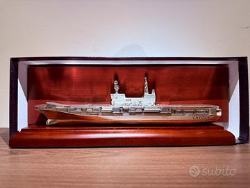 Modellino Portaerei Cavour e Crest