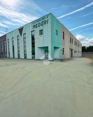 CAPANNONE A CORROPOLI