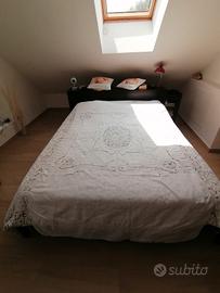 copriletto corredo ricamato