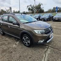 DACIA SanderoStepway1.0TCe100 ECO-G 15th Anniv