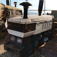 Trattore agricolo cingolato Lamborghini + attrezzi