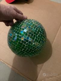 Vaso sferico verde vetri mosaico