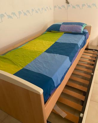 Letto singolo con doppia rete sotto
