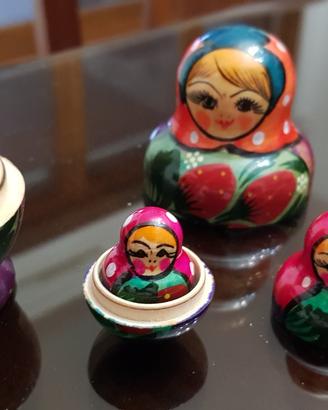 Matrioska ucraina in legno dipinto 