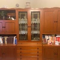 Mobile anni '70 in legno 