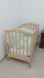 Culla marca pali compresa di paracolpi e piumone