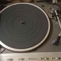 Giradischi Mitsubishi DP-630 è un modello vintage
