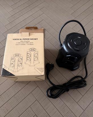 Multipresa verticale 16A con 8 Schuko + 4 USB
