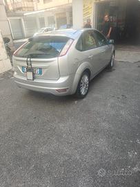 Ford Focus 1.6 105 CV Titanium