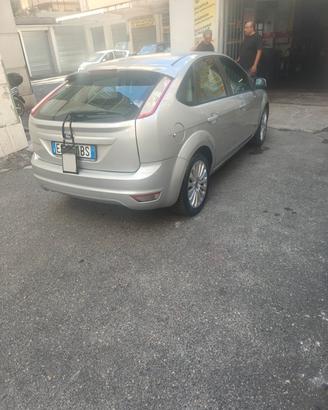 Ford Focus 1.6 105 CV Titanium