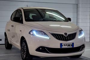 Lancia Ypsilon  Hybrid  PLATINO  