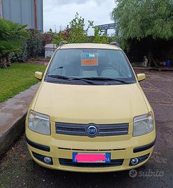 Fiat Panda Disel 1300 mjt colore giallo