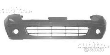 Paraurti anteriore Nissan Micra K12 da 2005 a 2010