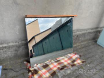 Grande Specchiera Bagno 126x113 con Faretti