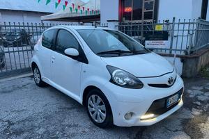 Toyota Aygo 1.0 12V VVT-i 5 porte Cool Soda Connec