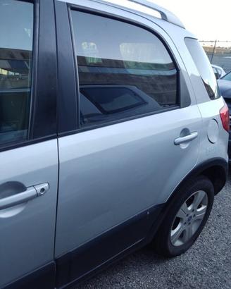 Porta posteriore sinistra FIAT SEDICI del 2007