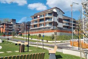 In Parco. 4 vani e 2 wc, con garage e giardino