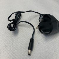 Alimentatore Spina inglese 5Vdc 1A