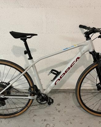 Orbea Alma H30 taglia M - doppio set copertoni