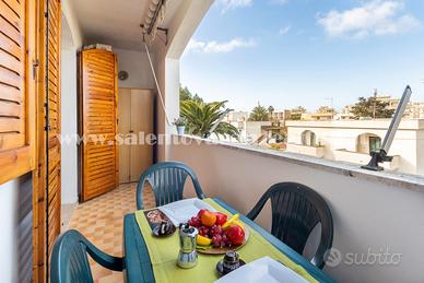 App cn balcone a 200m da spiaggia rivabella 4p