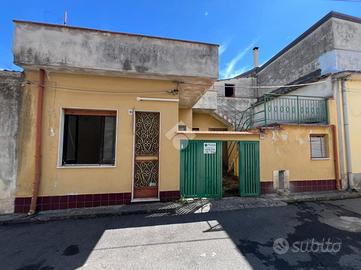 CASA INDIPENDENTE A GIARRE