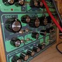 Dreadbox erebus sintetizzatore