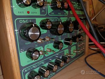 Dreadbox erebus sintetizzatore
