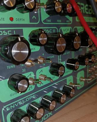 Dreadbox erebus sintetizzatore