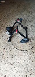 Rullo per bici da corsa magnetico.