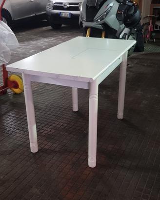 Tavolo da cucina bianco allungabile
