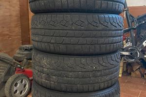 Gomme invernali Pirelli 225/40/18 m+s