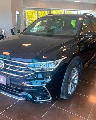 Volkswagen Tiguan 2.0 tdi R-Line 4motion 150cv dsg