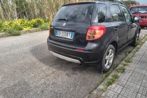 Suzuki SX4 gemella della fiat sedici