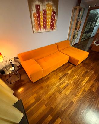 Divano Tufty Time B&B Italia, Arancione