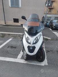 Motorino triciclo
