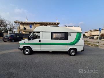 Fiat Ducato 2.5 turbo diesel con gancio traino