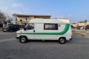 Fiat Ducato 2.5 turbo diesel con gancio traino