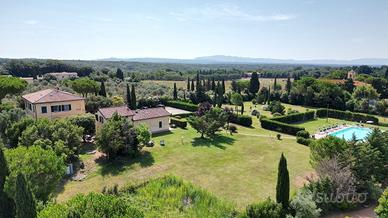 Casale a Cecina