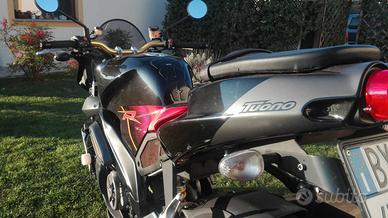 Aprilia Tuono RSV 1000 R